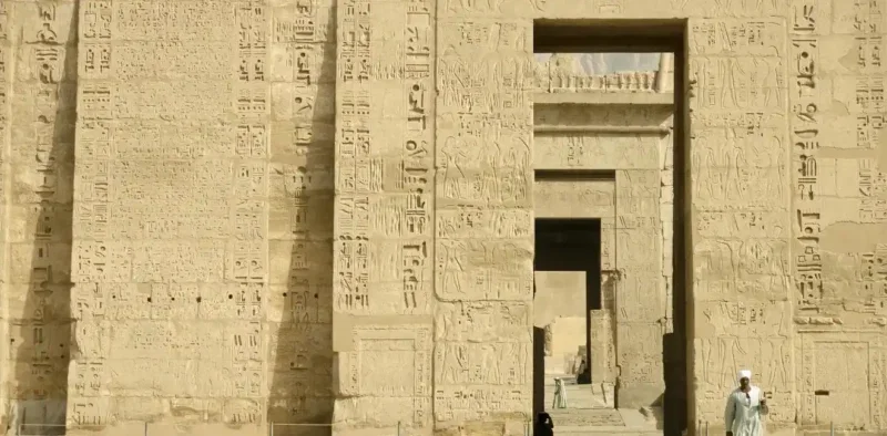 Madinet-Habu-Featured-Image-Mortuary-Temple-Of-Ramesses-III-Luxor-EgyptaTours