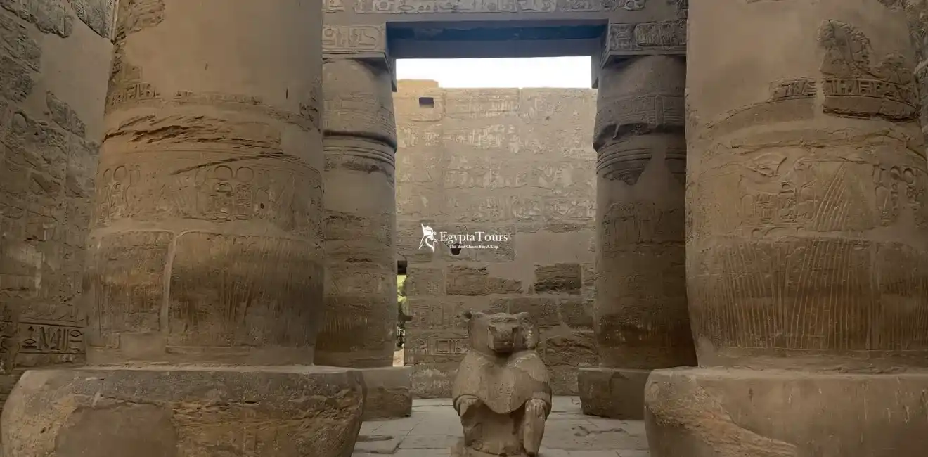 Karnak-Temple-Interior-Design-EgyptaTours