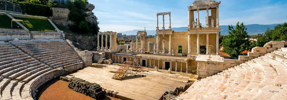 Alexandria-Roman-Amphitheatre-Ruins-EgyptaTours