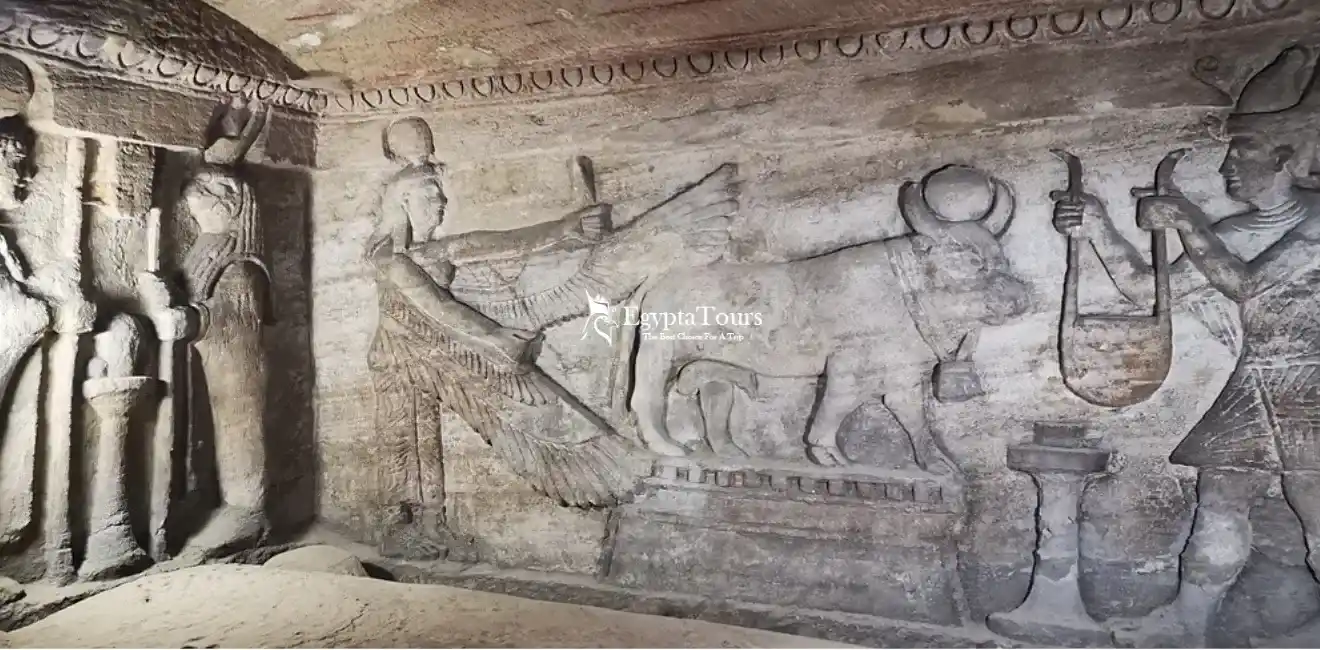 History-of-the-Catacombs-of-Kom-El -Shoqafa-EgyptaTours