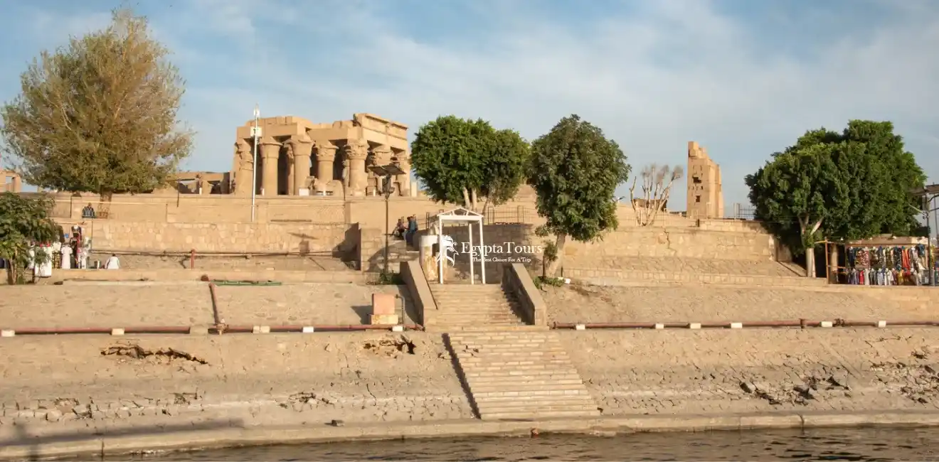 Kom Ombo Temple: A Journey Through Ancient Treasure History 7 The -ancient- Kom- Ombo- Temple -Location
