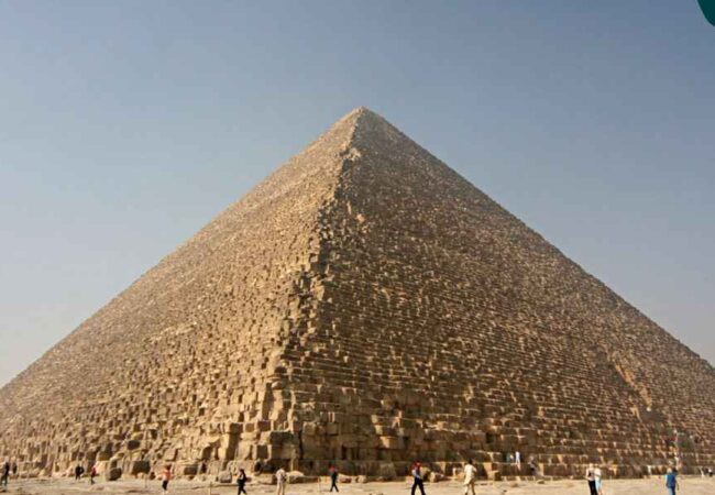 Menkaure-Pyramid-Blog-Featured-Image-EgyptaTours