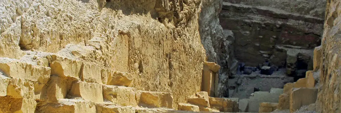 The-Pyramid-of-Djedefre-Egyptatours