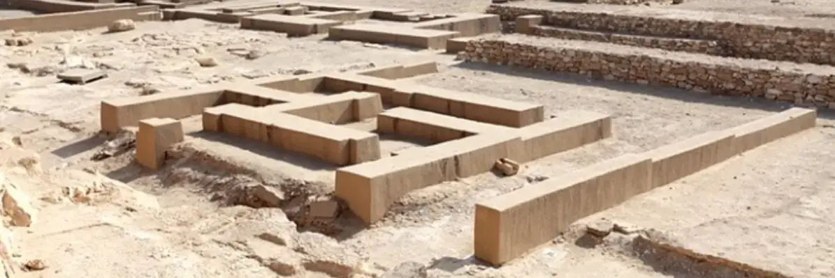The-Pyramid-of-Djedefre