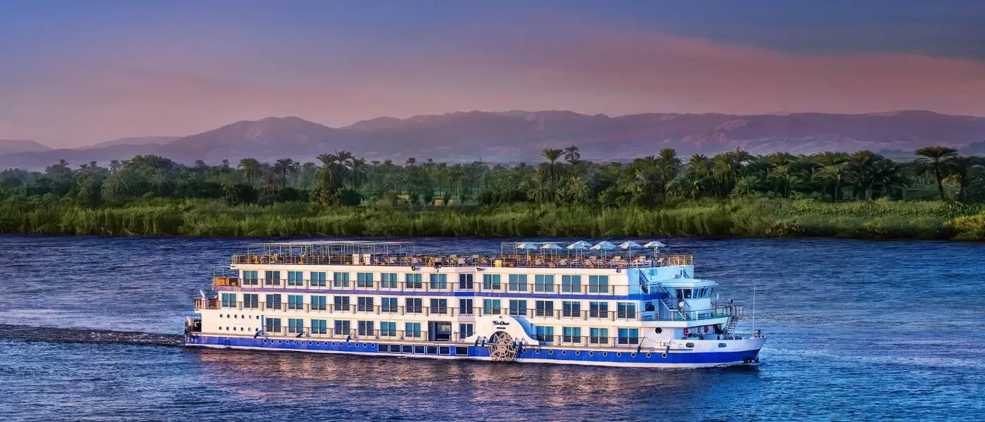 Perfect Honeymoon in Egypt: Merging Culture and Romance 3 Honeymoon-in-Egypt-EgyptaTours-Cruising-the-nile
