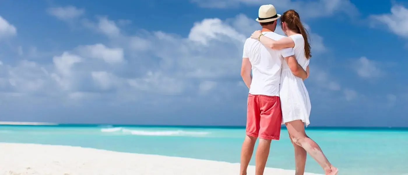 Perfect Honeymoon in Egypt: Merging Culture and Romance 4 Honeymoon-in-Egypt-EgyptaTours-Luxurious-Beaches