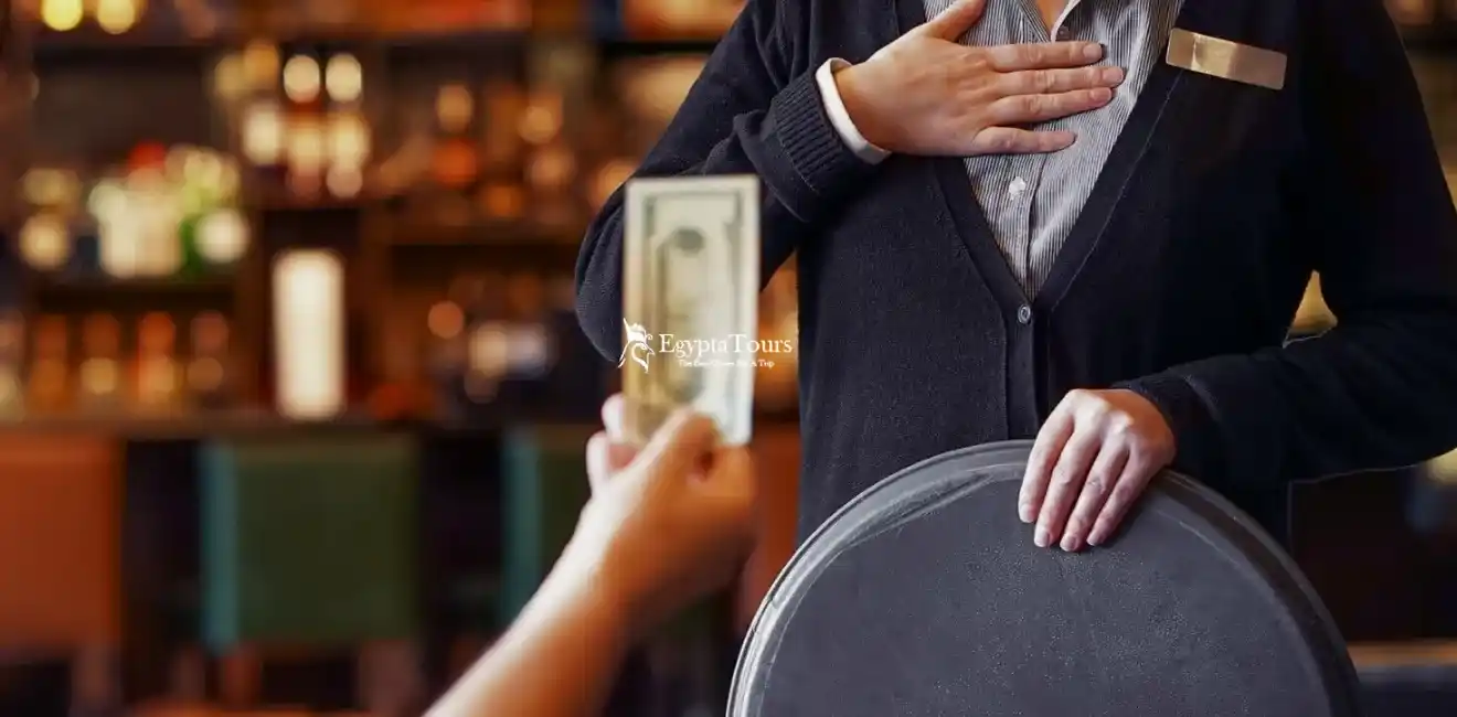 What-Is-The-Tipping-In-Egypt-Culture-Baksheesh-And-Local-Etiquette-EgyptaTours