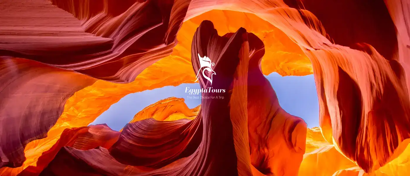 Geology-of-Colored-Canyon-EgyptaTours