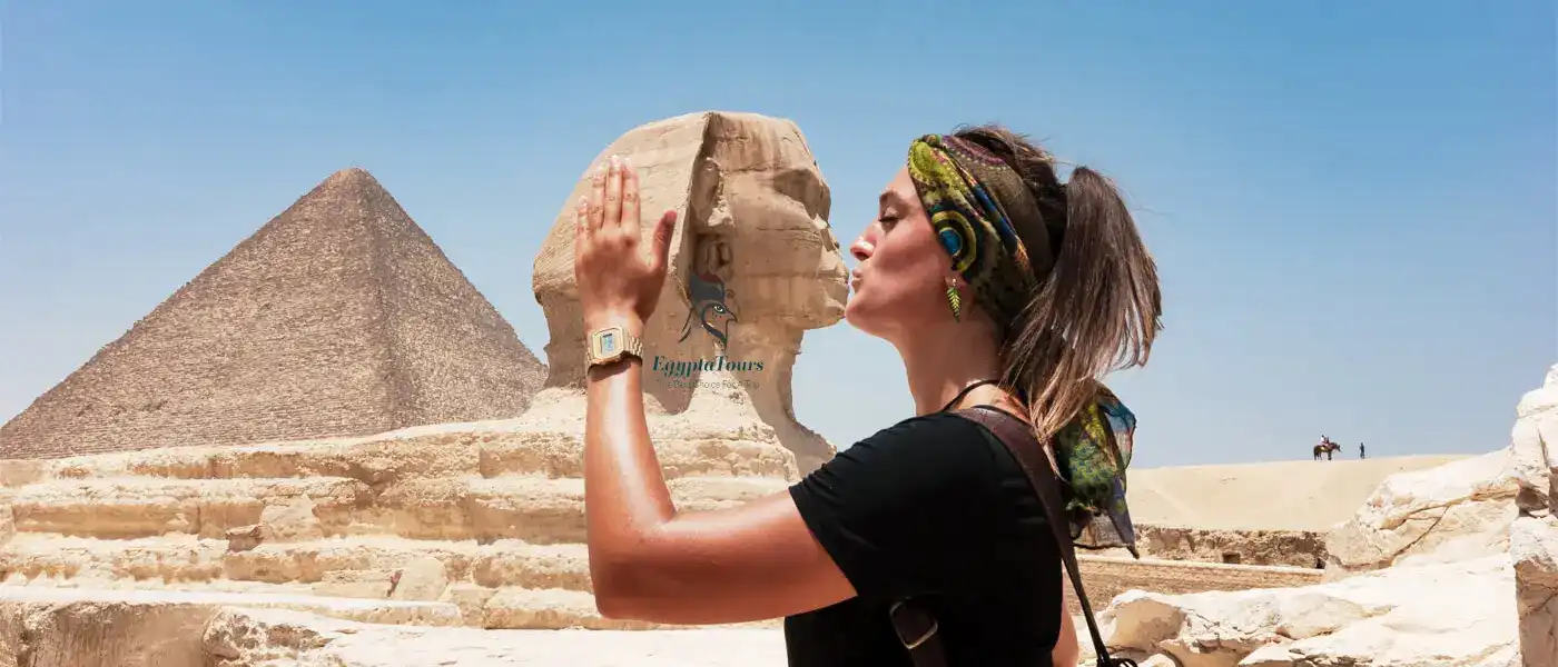 What Not to do as a Woman in Egypt: Essential Dos and Don'ts for Your Safety 3 9.What-Not-to-do-as-a-Woman-in-Egypt- Don’t-Wear-Short-Skirts-in-the-Public-Areas