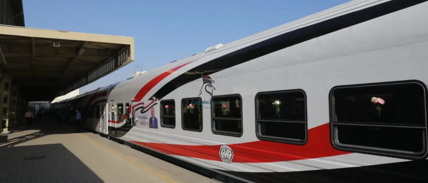 Trains in Egypt: Complete Guide for Travelers 2 Railways-and-Trains-in-Egypt-EgyptaTours