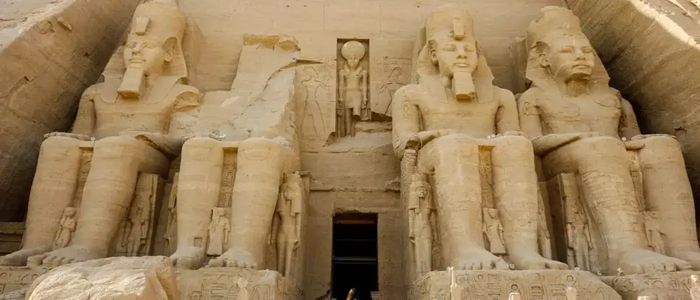 New Kingdom Egypt: The Golden Age of the Pharaohs 8 Temples-and-Tombs-in-Egypt-New-Kingdom-EgyptaTours