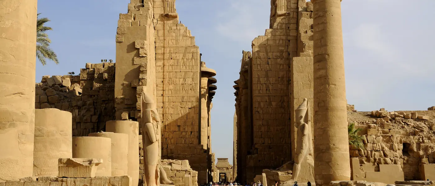 What-Are-the-Unique-Features-and-Facts-about-the-Temple-of-Amun-Re-Architecture