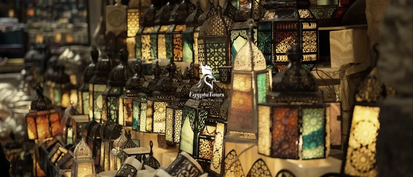 Egypt Itinerary 10 Days: Best Tour Plan Ever! 2 Egypt-Itinerary-10-Days-Khan-El-Khalili-bazaar