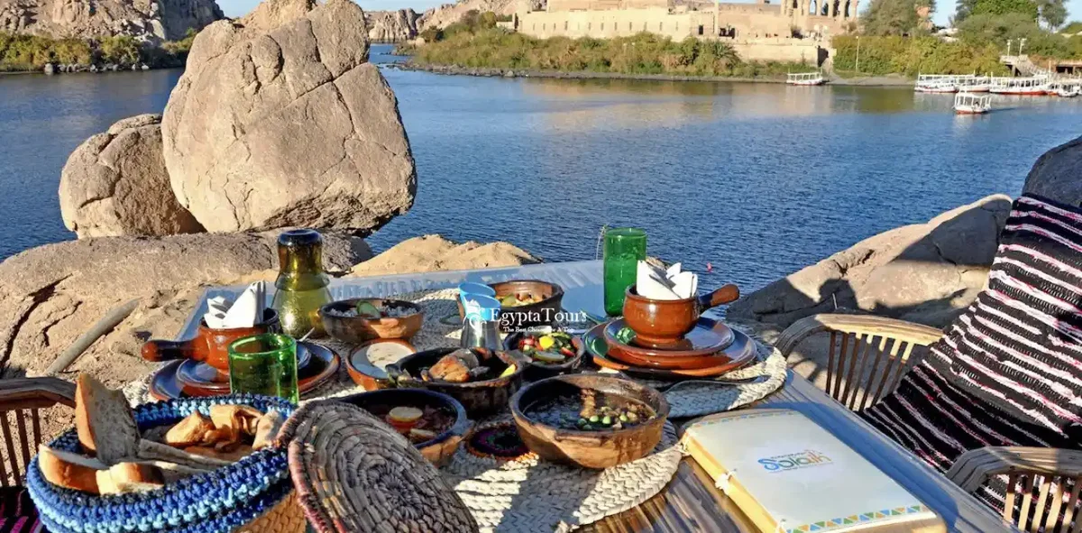 How to Spend A Night In Aswan: Best 2026 /2027 Travel Guide 5 Nubian -Food - Where- to- Eat- in- Aswan- at- Night
