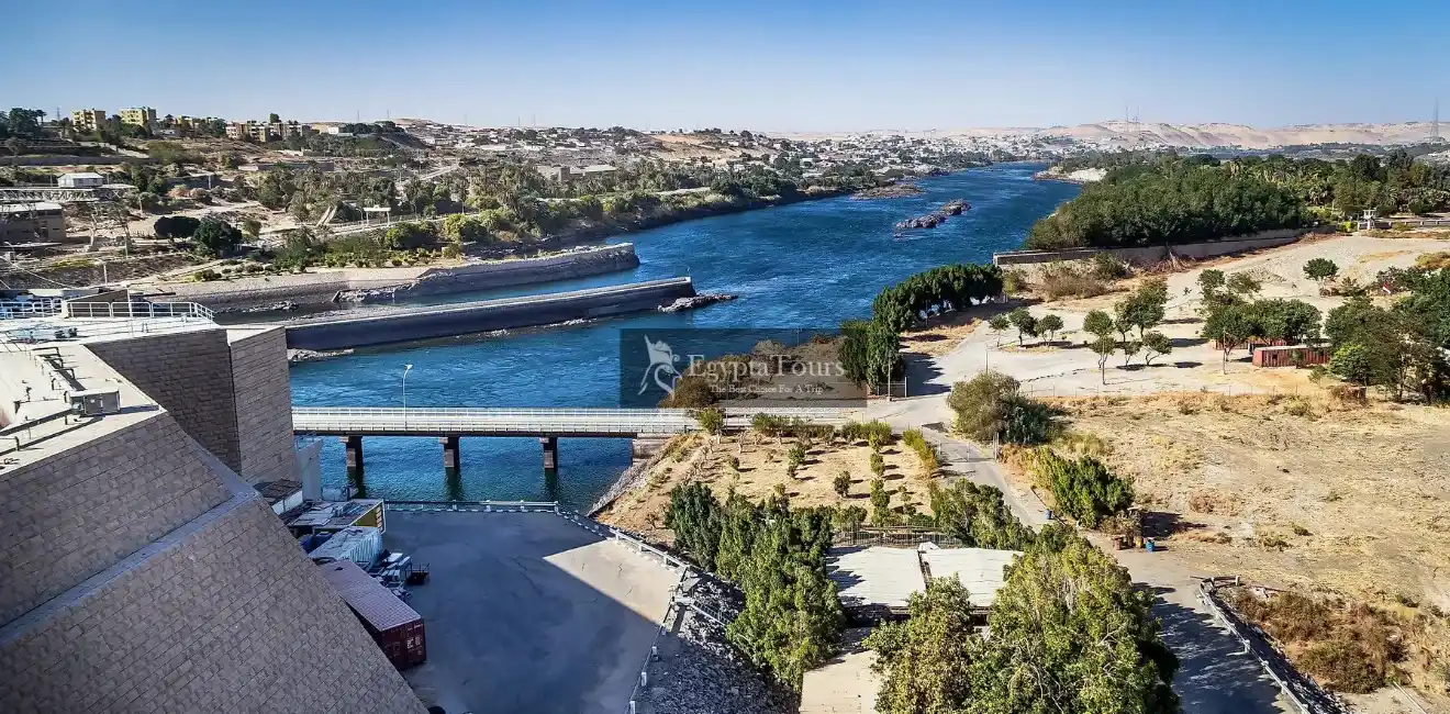 The-Impacts-of-Lake-Nasser-and-the-Aswan-High-Dam-EgyptaTours