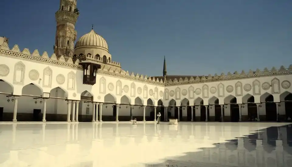 Al-Azhar-Mosque-a-Great-symbol-of-Islamist-culture-in-Egypt