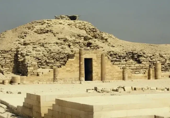 The-Pepi-I-Pyramid-Unveiling-the-Secrets-of-Ancient-Egyptian-Architecture