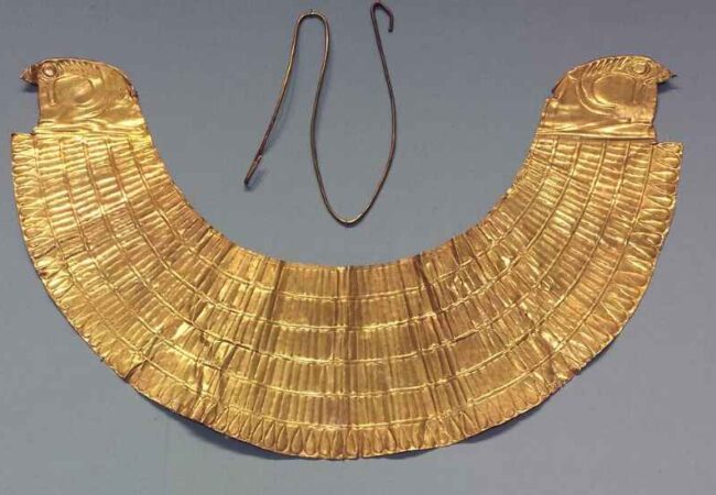 Jewelry-in-Ancient-Egypt-Symbolism-Materials-and-Magical-Designs-EgyptaTours