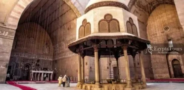Mosque of Sultan Hassan: The Magic of Islamic Architecture in Cairo