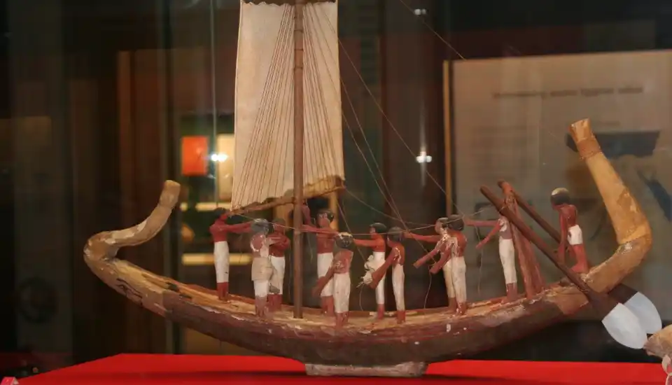 Discovering Old Egyptian Boats: History and Magical Design