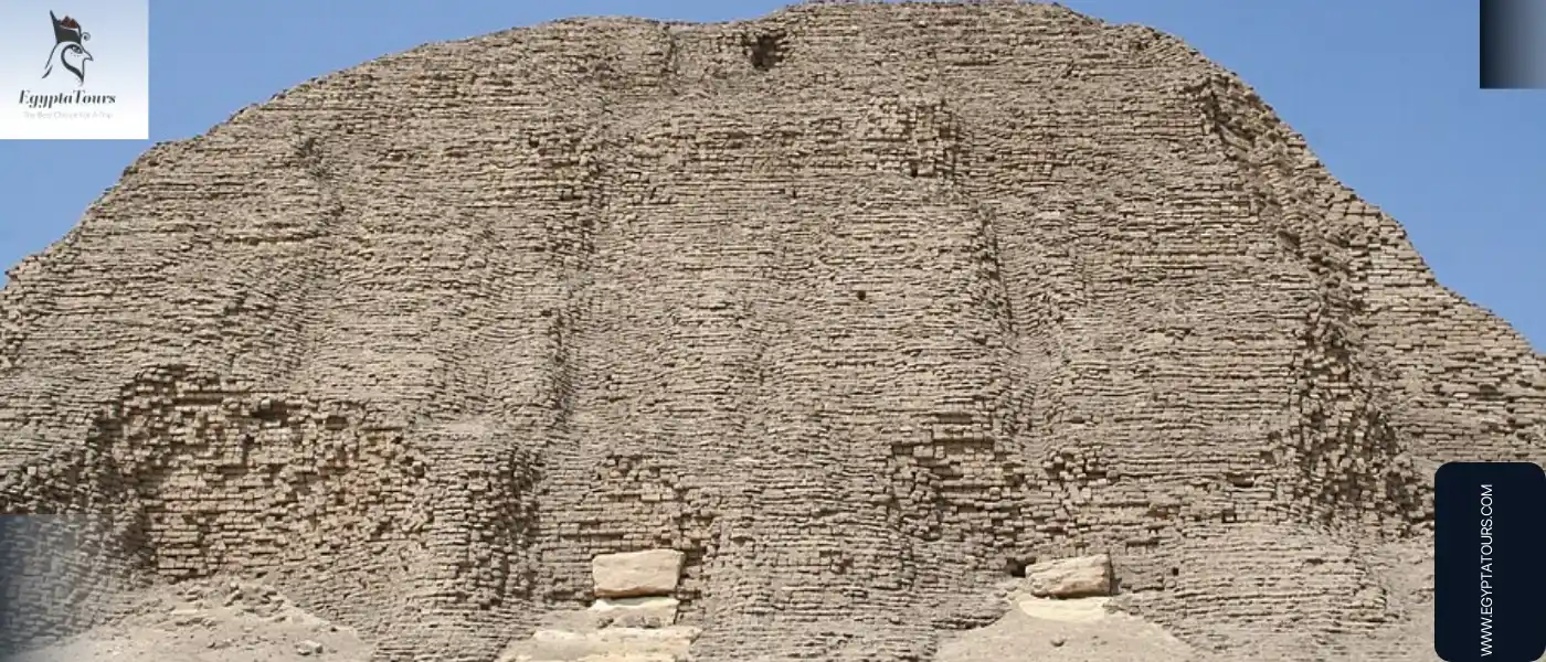 Stunning 12 Pyramids in Egypt: Egypt Pyramids – How Many Are There? 14 8.-The-Medium-Pyramid-12-Pyramids-in-Egypt-EgyptaTours