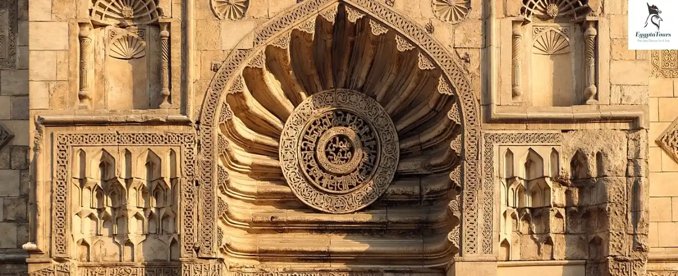 Interior-design-of-Al-Aqmar-Mosque-EgyptaTours