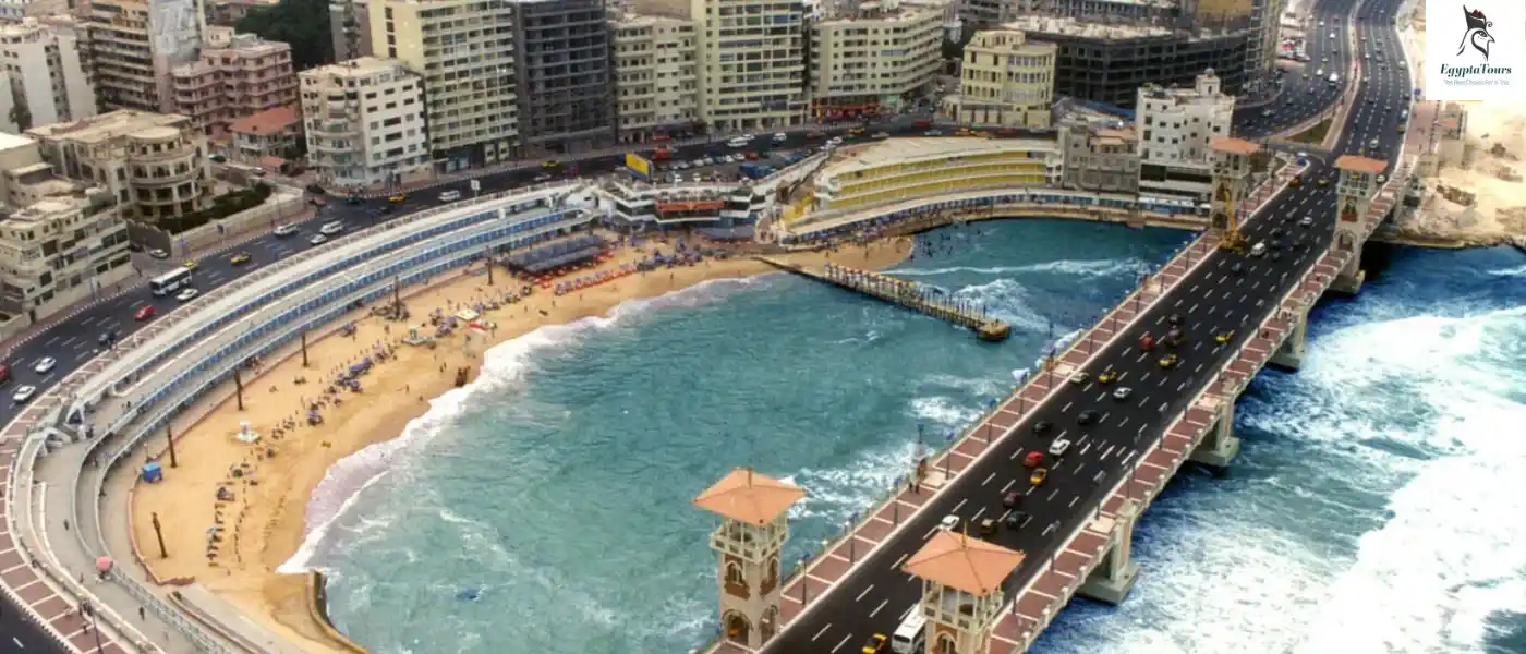 Alexandria-Corniche-construction-stages-EgyptaTours