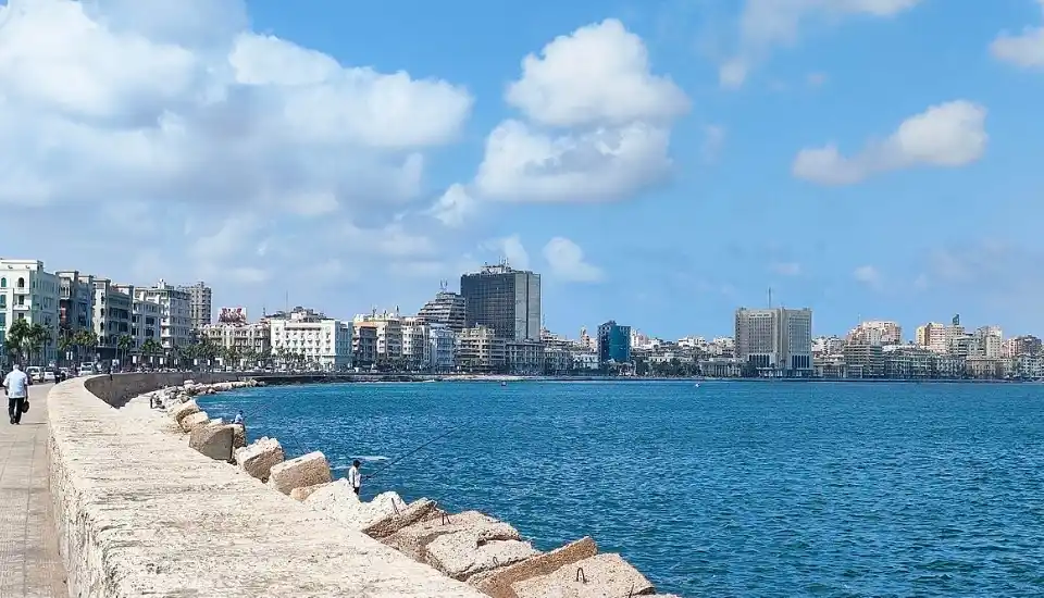 Discover the Beauty of Alexandria Corniche