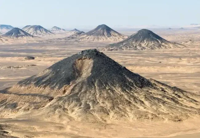 The-Black-Desert-Egypt-Can-You-Visit-It-on-Your-Own-EgyptaTours