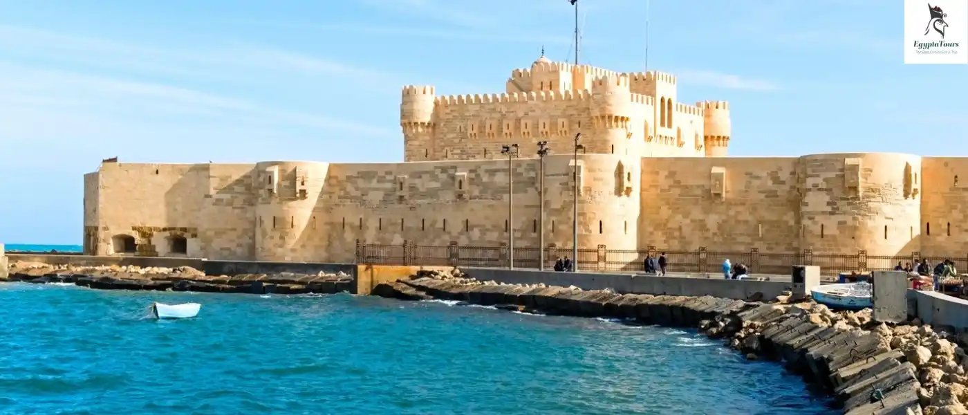 The-most-important-landmarks-in-the-Alexandria-Corniche-EgyptaTours