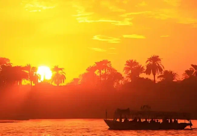 How-to-Enjoy-Dahabiya-Nile-Cruise-EgyptaTours
