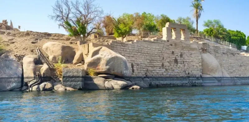 Day Tour To Elephantine Island and Aga Khan Mausoleum