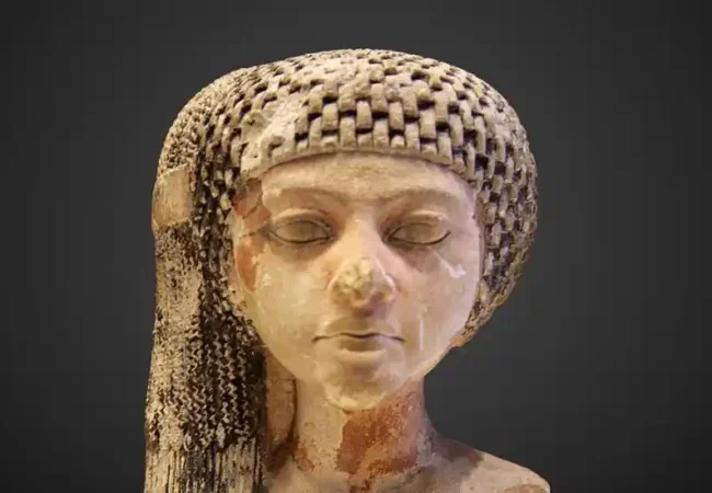 Princess-Meritaten-the-daughter-of-Nefertiti-and-Akhenaten-EgyptaTours