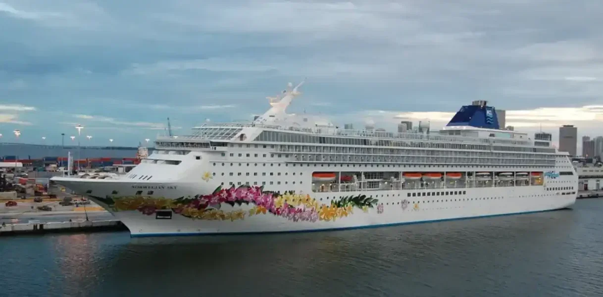 Shore Excursions for Cruises Stop in Safaga Port 10 Norwegian-Sky-Cruise-Excursions-from-Safaga-EgyptaTours-Featured