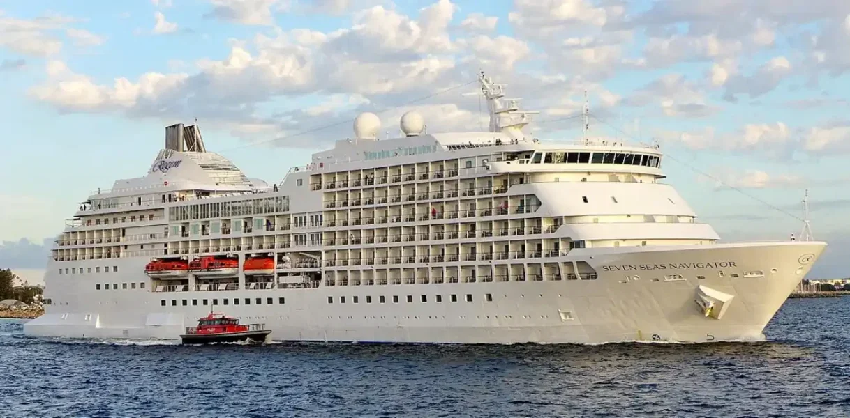 Shore Excursions for Cruises Stop in Safaga Port 33 Seven-Seas-Navigator-Cruise-EgyptaTours-Featured-Image