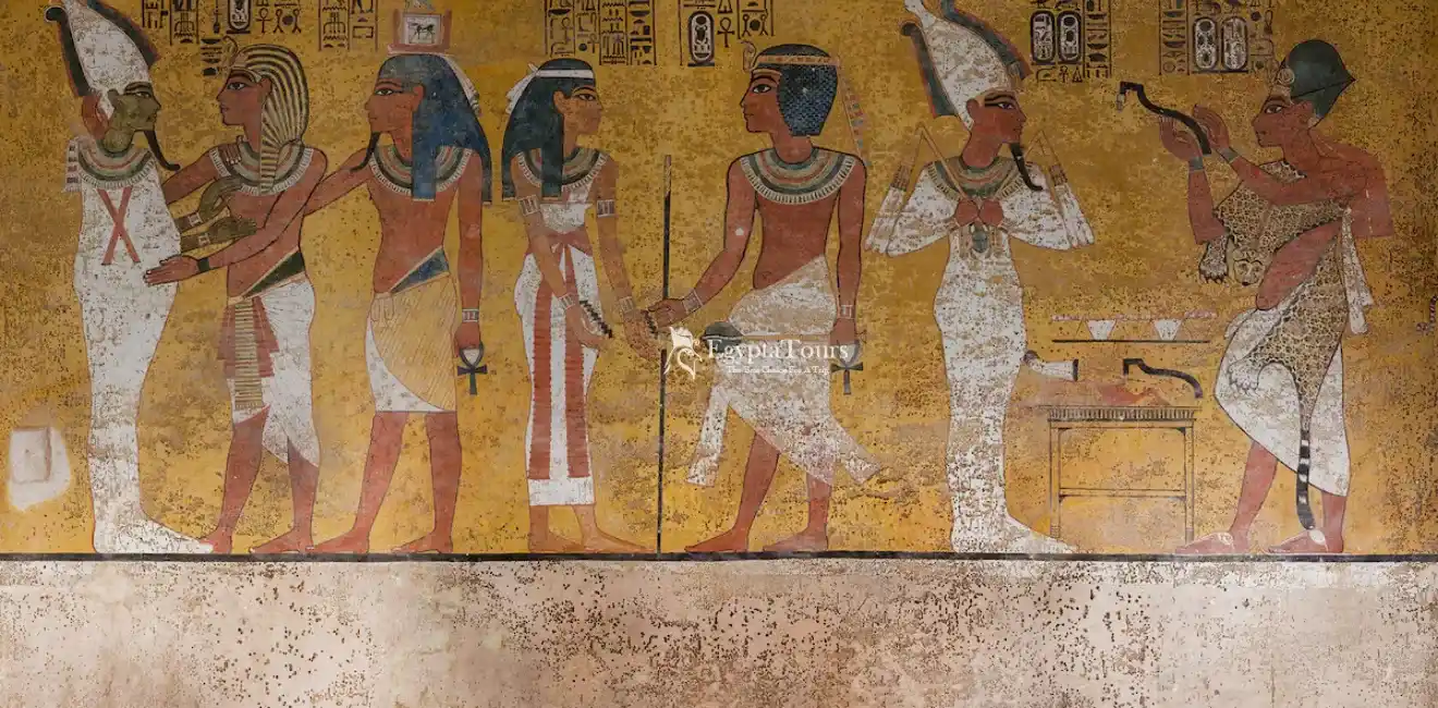 Preserving-and-Restoring-Ancient-Egyptian-Colors-EgyptaTours