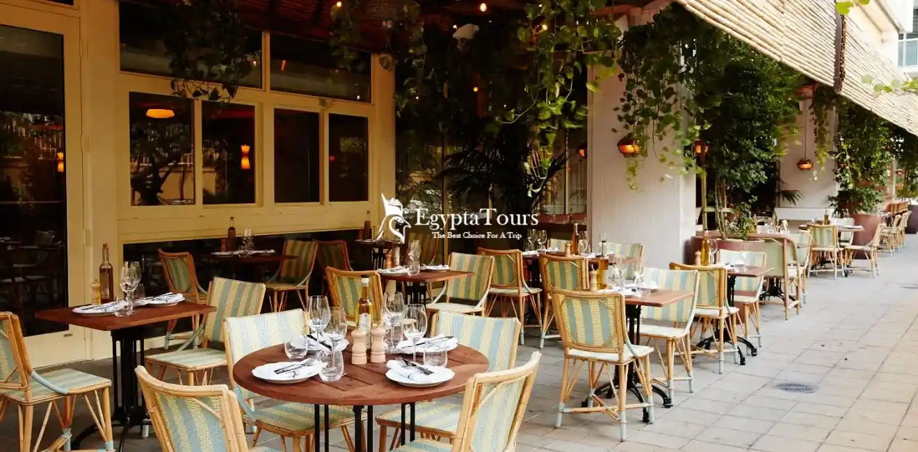Al Muizz Street 6 Popular-Restaurants-and-Cafes-on-Al-Muizz-Street-EgyptaTours