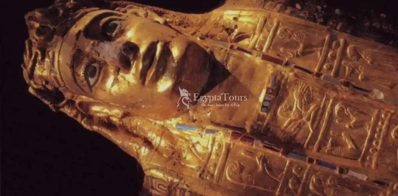 Golden-Mummies-in-Bahariya-Oasis-EgyptaTours