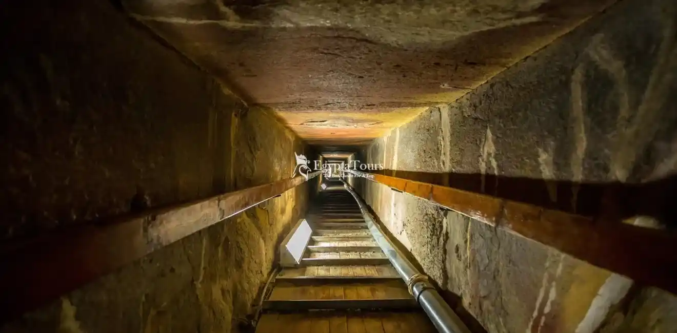 What-is-inside-the-pyramids-Facts-About-Building-The-Great-Pyramid-of-Giza-EgyptaTours