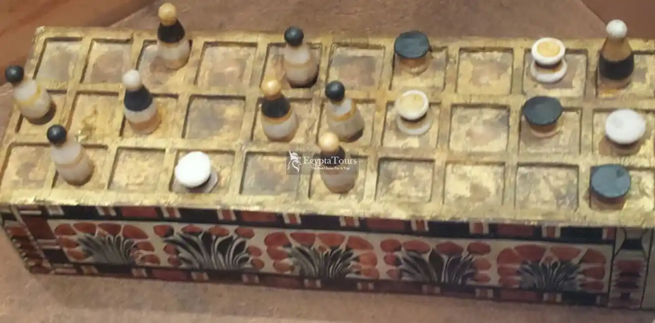 Board-and-Tile-Games-in-Ancient-Egypt-EgyptaTours