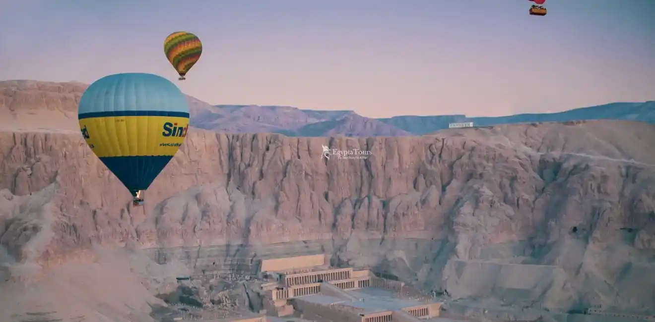 Experience-A-Hot-Air-Balloon-Ride-In-The-Skies-Of-Luxor