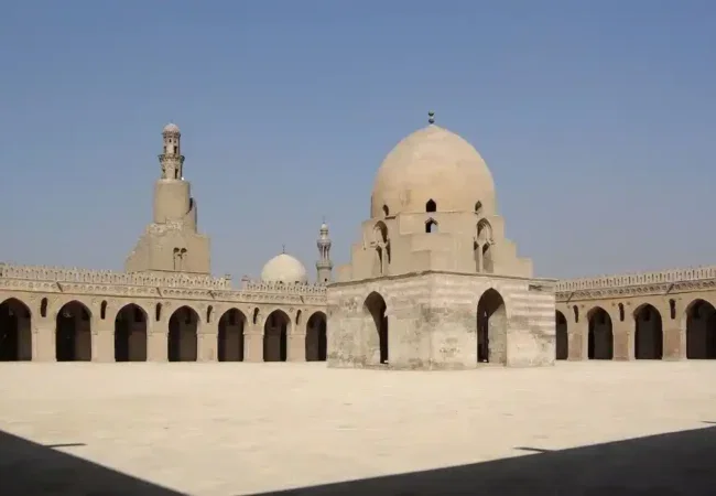Ibn-Tulun-Mosque-Egypta-Tours