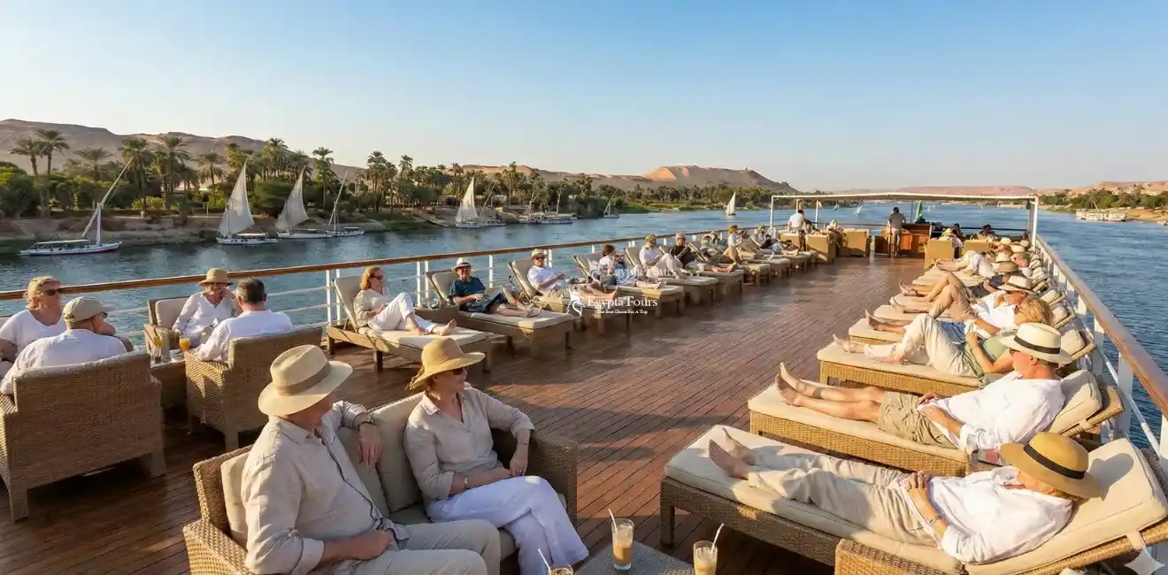 Sailing-Aboard-A-Traditional-Dahabiya-On-The-Nile-River