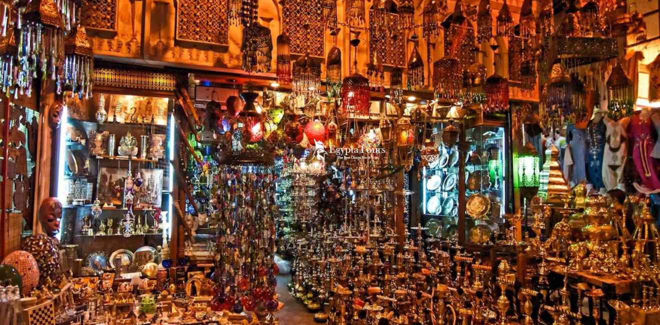 Family-Activities-In-Egypt-For-Kids-Khan-El-Khalili-Bazaar-Shopping