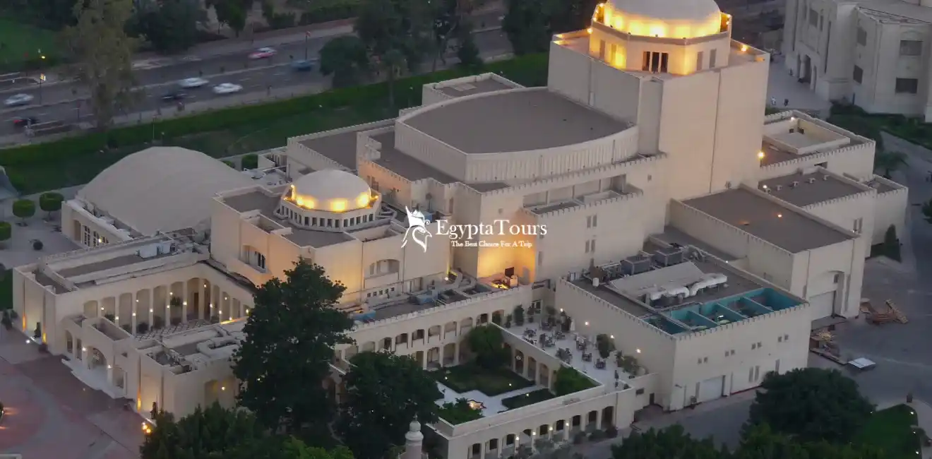 The -top- attractions- near -Tahrir -Square