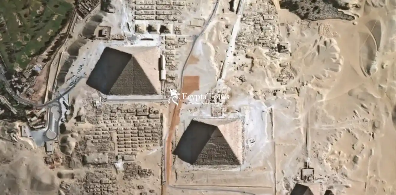 Where-is-Giza-Necropolis-located-EgyptaTours